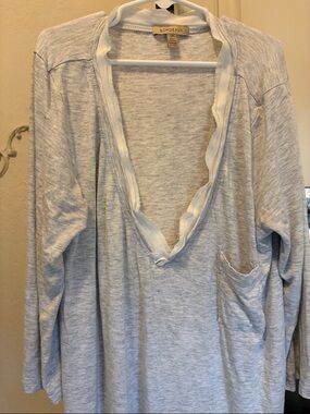 Bordeaux Heathered Light Gray Open-Front Cardigan labeled small oversized tho.